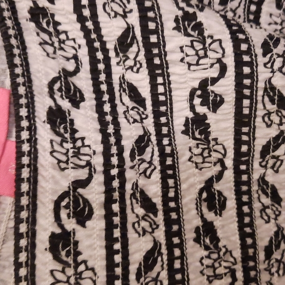 Top - Picture 2 of 4